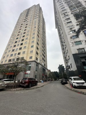 hạ chào 300tr! bán gấp căn cc 3 phòng ngủ 122m2, lô góc 3 thoáng - giá đầu tư