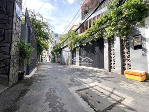 hẻm 5m thông, 4x21m. 4 tầng. chỉ hơn 8 tỷ. sát mt quang trung, phường 8, gò vấp.