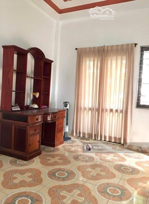 bán nhà phú nhuận khuvip phan đình phùng- 4 tầng sân thượng gần quận1,3