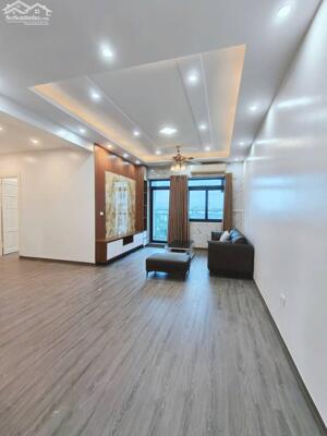 Bán gấp căn hộ chung cư Khu đô thị Resco – DT 102m2 ( căn góc 3PN) – Giá 6,5 tỷ.