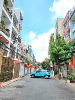 hẻm 10m hoàng hoa thám / dt: 4.4x15m / 3 tầng / gía chỉ 9.8 tỷ tl