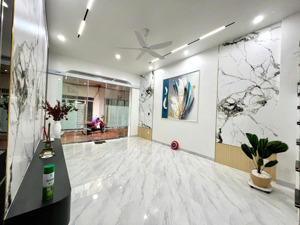 nhà xây mới độc lập - ngõ - 339 hồ sen ( 3,7 tỷ) - full nội thất kèm theo