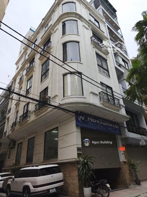 cần tiền cho con đi học bán gấp nhà gần mặt phố ngay đtm yên hoà - trung yên. dt 103m x 5t. 31,5 tỷ