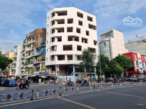 siêu vị trí! bán nhà góc 2 mặt tiền nguyễn thái học - cô bắc (15x18m) 4 tầng hđt 120tr/th giá 95 tỷ