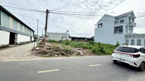 chính chủ bán lô góc 7x15 sổ riêng, đường nhựa 8m ngay gần cây xăng 75, đồng khởi