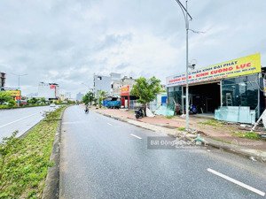 duy nhất 1 lô mặt đường bùi viện - mặt tiền 9m - diện tích 198m2 - giá chào 80 triệu/m2