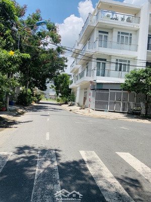 bán np 6pn 6wc 4t tại phường 15, q8, hcm giá tốt 8,5 tỷ, 100m2