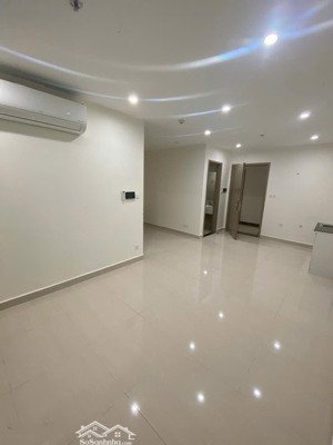 chính chủ bán căn hộ vinhomes grand park, căn 1pn + 47m2, có sổ hồng, giá chỉ 2tỷ350