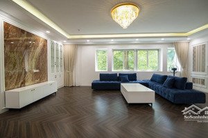 căn hộ 2 phòng ngủ rộng rãi, đầy đủ nội thất cho thuê tại e5 ciputra.