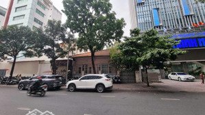 bán nhà mt nguyễn đình chiểu p.võ thị sáu q3, dt 17x20m cn 333.4m2 giá 260 tỷ