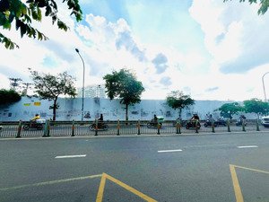 cho thuê đất trống 16.000m2 mặt tiền đường lũy bán bích, tân phú. vị trí siêu đẹp vip