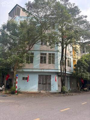 Bán nhà tái định cư giang biên, 40m2 lô góc giá tốt