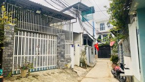 hẻm ô tô p. tây nha trang diện tích: 120,5m (ngang 5,3m) ô tô vô tới tận nhà.