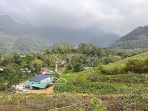 mảnh đất nghỉ dưỡng khánh thượng view núi-cánh đồng thoáng đẹp, thế đất thoải, không khí trong lành
