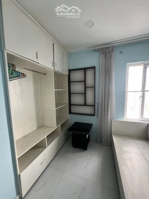 cần cho thuê căn hộ tân bình, 32 hoàng bật đạt, 2pn 2wc, full nt như hình, 7,5tr ở ngay