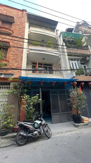 cho thuê nhà mặt tiền nguyên căn, 5 pn, 4 nhà vs, phường 10, tân bình