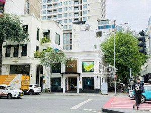 nhà góc 2 mặt tiền hai bà trưng và cao bá quát, giá chỉ 600tr/th.lh: mr tuấn.