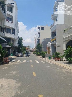 giá : 6 tỷ 6 ( tl ) nhà 4 tầng ( 4 x 19 ) mặt tiền đường nhựa 12m, p.tân tạo, bình tân