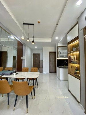 căn hộ 2 phòng ngủ có sẵn nội thất bán 2.26ty, trung tâm lái thiêu