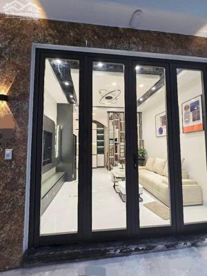 Bán nhà Văn Hương nhà đẹp ở luôn đón Tết 27m 5 tầng giá 7.6 tỷ trường học chợ sát nhà thuận tiện sinh hoạt .