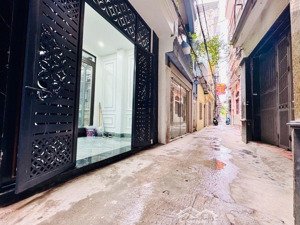 nhà phố trần duy hưng - 6 tầng thang máy - đầy đủ nội thất - ngõ thông - gần phố.