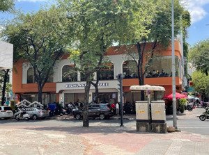 bán nhà góc 2mt lý tự trọng nguyễn trung trực q1, dt 32x4.5m cn 142 m2, kc 2 tầng giá 315 tỷ