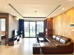 căn 2 ngủ đáng mua nhất golden field, full đồ, view pháo hoa, 84m2, nhỉnh 7 tỷ, có slot ô tô.