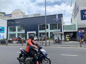 bán nhà mặt tiền nguyễn xí, 22 x 52m - gpxd: 2 hầm + 10 lầu, giá bán: 90 tỷ tl - tin thật 100%