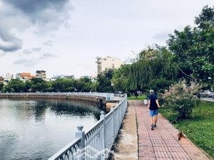 bán nhà bờ kè trường sa - vài căn ra mặt tiền - 38m2