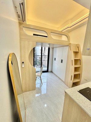 cho thuê gấp phòng đẹp, xây mới tại 491 đê la thành, gần giảng võ, 20m, full nt, giá chỉ 4.9 tr/th.