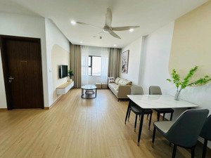 do mua được nhà mới cần bán nhanh căn hộ 65m2, 2 ngủ,2 vệ sinh sạch đẹp, lh xem nhà : 