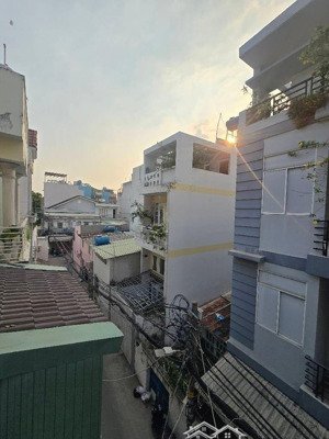 bán nhà huỳnh tấn phát q7 diện tích 45m 3pn hxh giá chỉ 5 tỷ +