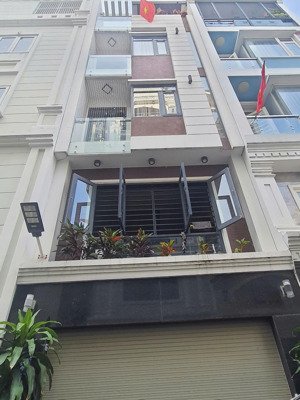 4.5x14m, 5 lầu, nhà đẹp hxh 6m huỳnh văn bánh, gần ngã tư lê văn sỹ, bán 14.9 tỷ