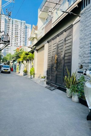 nhà 2 tầng ngang 5m. 76.9m2. hẻm oto. lâm văn bền, gần cư xá ngân hàng. trường nguyễn hữu thọ. 8,5t