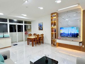 chung cư 312 lạc long quân quận 11, 2 phòng ngủ, 64m2 cần bán gấp
