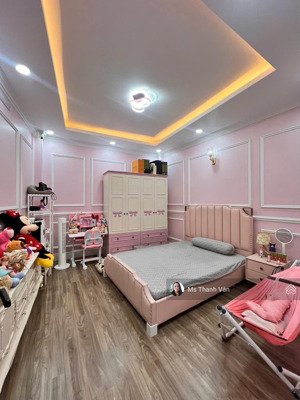 nhà đẹp châu âu quận 11 ngay chợ bình thới xe tải xe hơi ba lầu giao đủ nt shr ở liền 