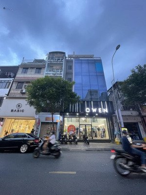 siêu phẩm dòng tiền ! hđt:200tr. lê văn sỹ. p1--q.phú nhuận. dt:6x30m. cn: 180m2. 5 tầng.giá 63 tỷ