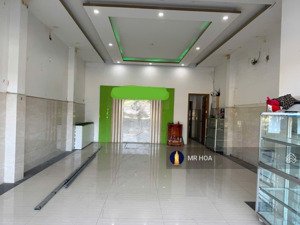 cần tiền bán gấp nhà 3 tầng đường ngũ hành sơn , ( đoạn sầm uất )