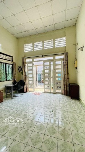 nhà gò vấp, phường 16, thống nhất, hxh đỗ cổng, 3 tầng, ngang 5.5m, 105m2, 7.5 tỷ