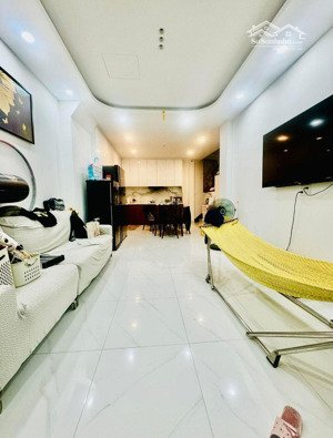 nhà mới đẹp tạ quang bửu, p.3, q.8, dt: 3,6 x 11m, nở hậu 5,2m, 2 lầu, giá 5 tỷ 85.