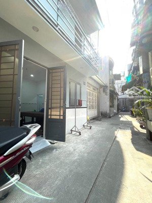 bán nhà đường tây thạnh - gần aeon mall - giáp tân bình - 2 tầng - gần mặt tiền - 20m2 - chỉ 2,x tỷ