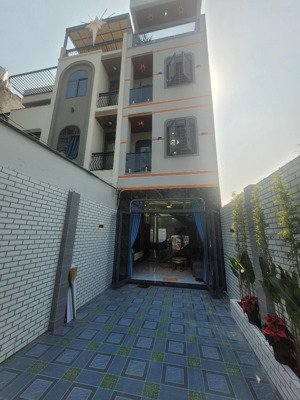 xách vali vào đón tết chỉ với 6,15 tỷ, 70m(4*17,5), 4 tầng, full nội thất, cạnh ubnd tam bình