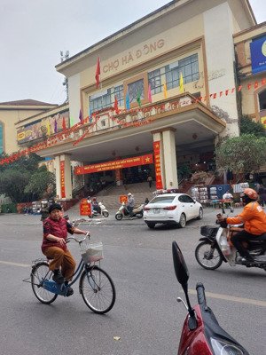 hiếm nhà đẹp tô hiệu hà đông 40m 4 ngủ lô góc ô tô đỗ cửa sổ đỏ vuông vức bao quy hoạch 