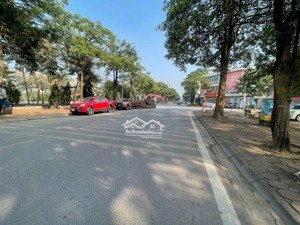 mặt phố ngô gia tự lô góc hiếm 85m | 3 mặt thoáng.