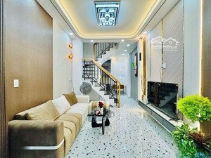 căn hộ dịch vụ-hoàng hoa thám-7,25tỷ-34m2-5pn-4 tầng-sát hẻm xe hơi-full nội thất cao cấp