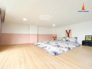 duplex cửa sổ trời cực lớn ngay dương quảng hàm