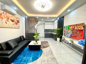 nhà mới đẹp giáp nhất - 5 tầng 1 mái tum - full nội thất - gần ô tô- giá chỉ 9.85 tỷ