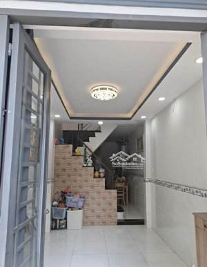 nhà 2 tầng 2pn , trường thọ 300m ra ga metro, 3x10m nở hậu - hoàn công đủ - nhỉnh 3ty