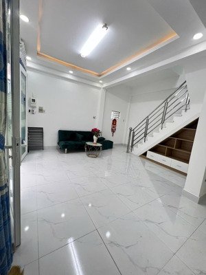 nhà đẹp q6 cực hiếm ngang 6m _ căn góc hẻm 5m thông _ô tô đỗ cửa _4,8 tỷ