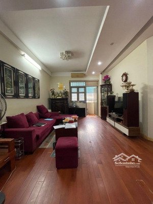 bán nhà phố nguyễn hoàng, dt60m, mt5,4m, ô tô vào nhà, gần phố kinh doanh